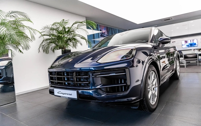 Porsche Cayenne cena 616707 przebieg: 10, rok produkcji 2023 z Parczew małe 154